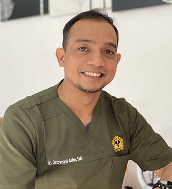 dr. Octoveryal Aslim, Sp.U